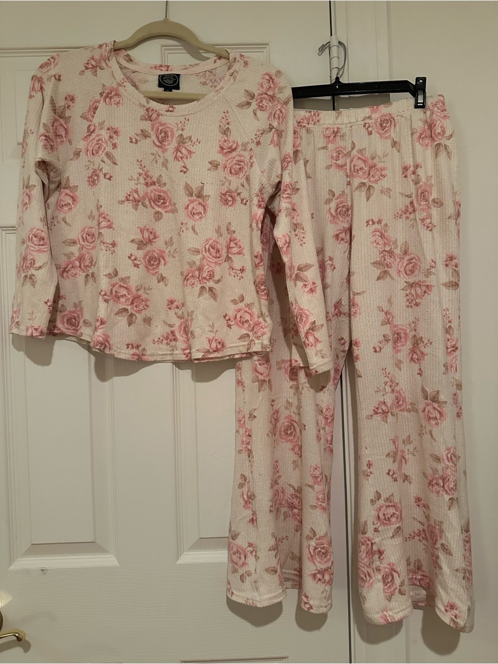 Women’s Floral Thermal Pajama Set - Pink Rose size M Well Worn Laura Ashley